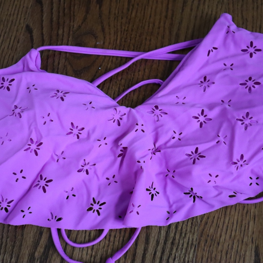 Swimsuit bikini top